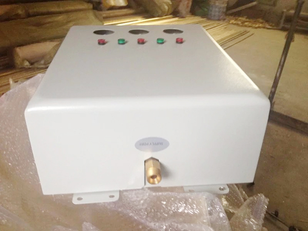 自动切换汇流排7